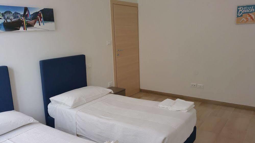 In Fiera 5 Appartmento Fronte Fiera Appartement *